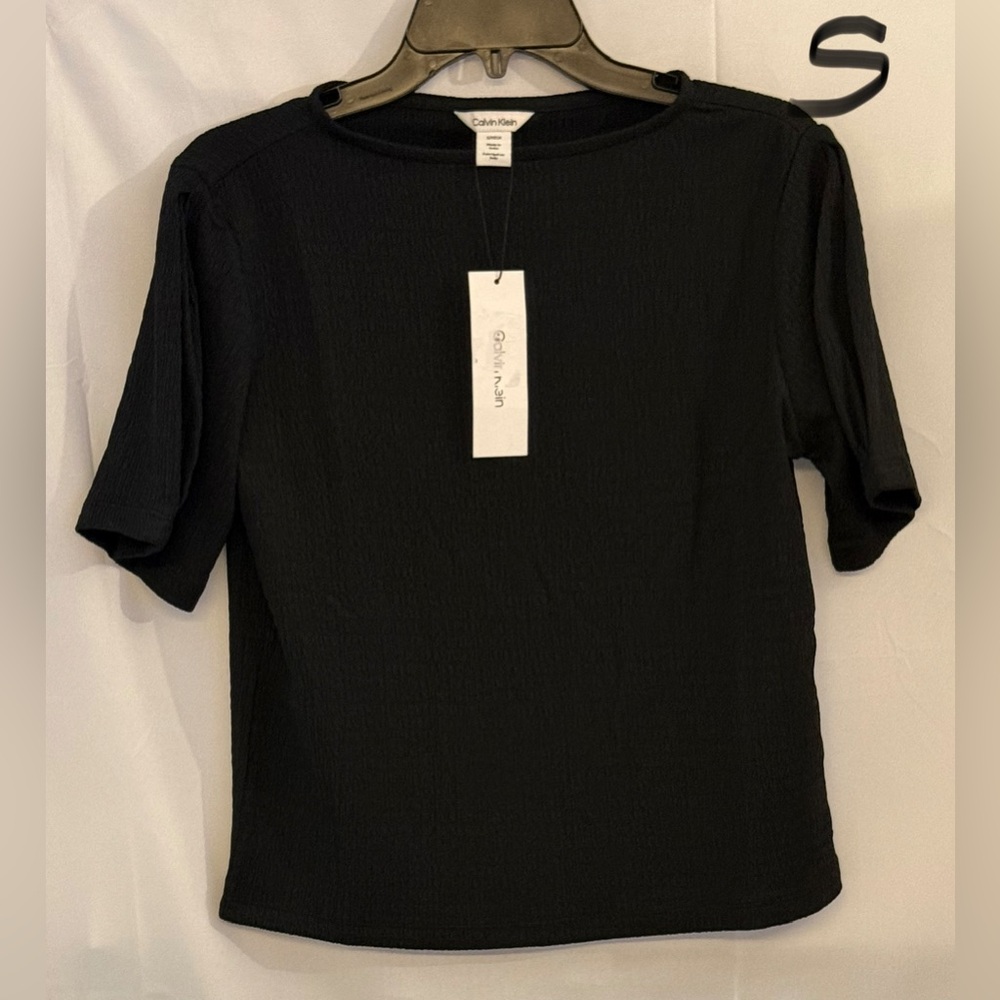 Calvin Klein Elegant Black Short Sleeve Top